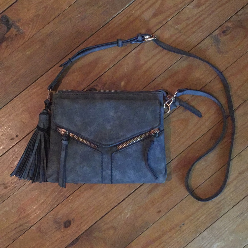Grey cross body purse with rose gold zippers